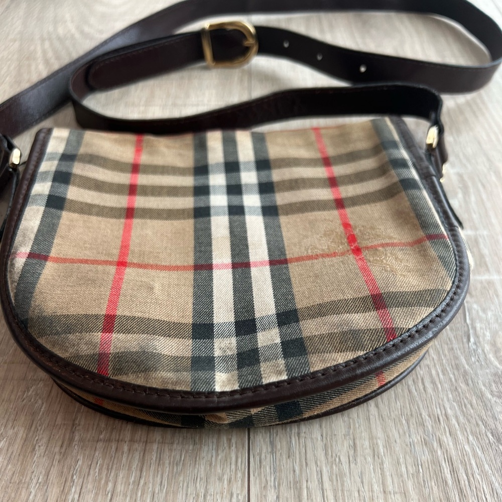 Burberry Haymarket Check Crossbody Bag Canvas Crossbody Bag - Picture 6 of 11